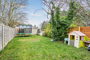 Photo 25- click for photo gallery